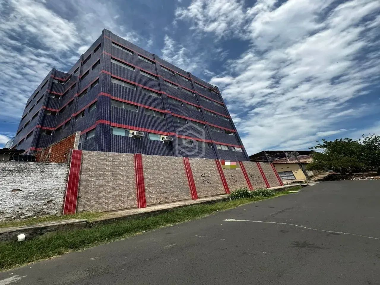 PREDIO COMERCIAL NA ZONA SUL - Foto 2