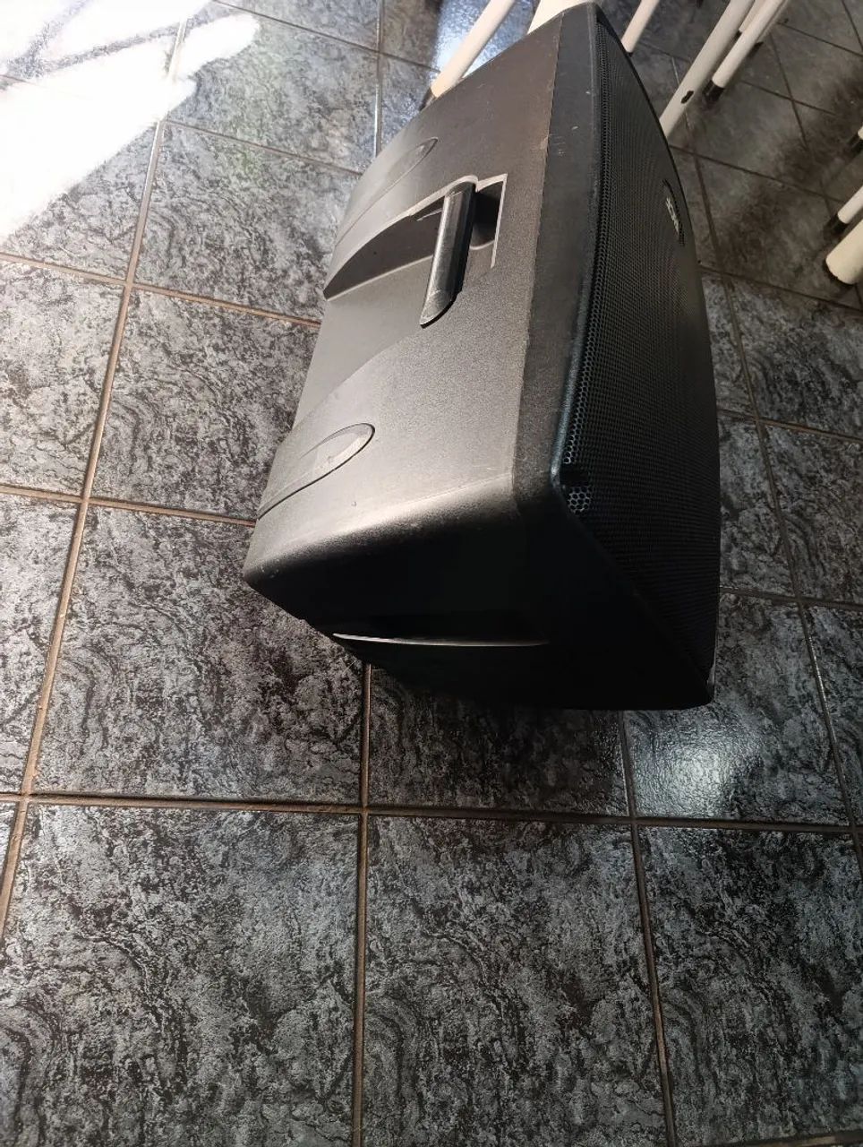Par caixas ativas 12" RCF - Foto 4