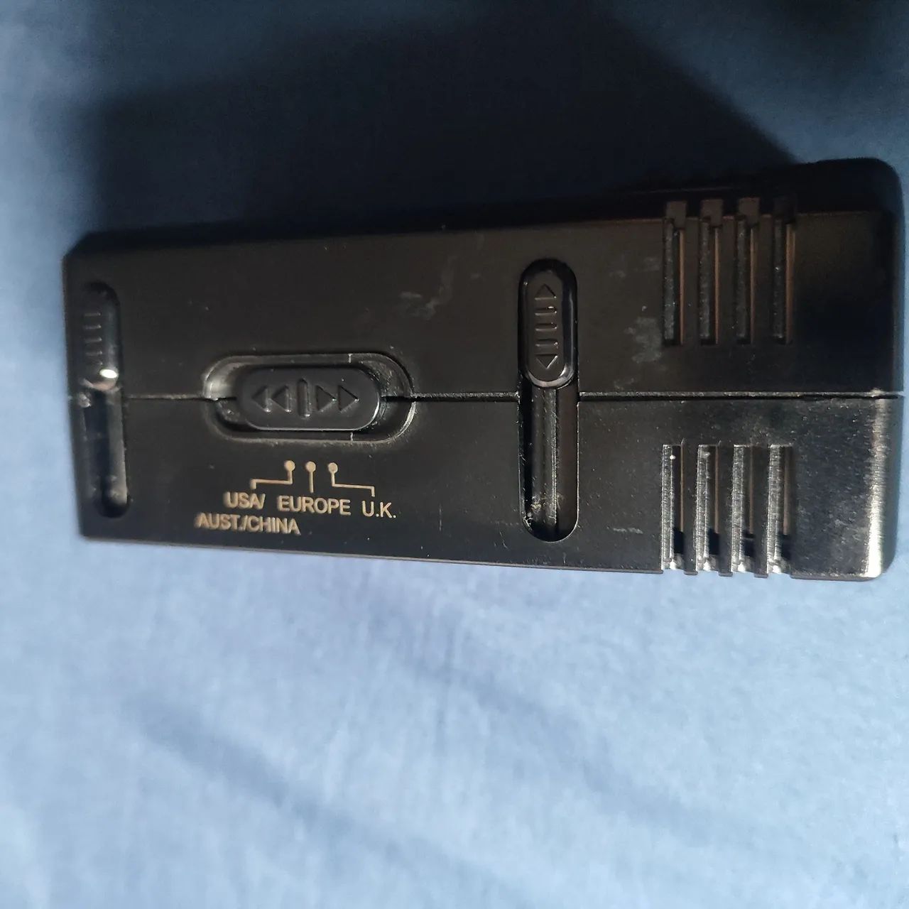Adaptador e conversor de viagens universal  - Foto 4