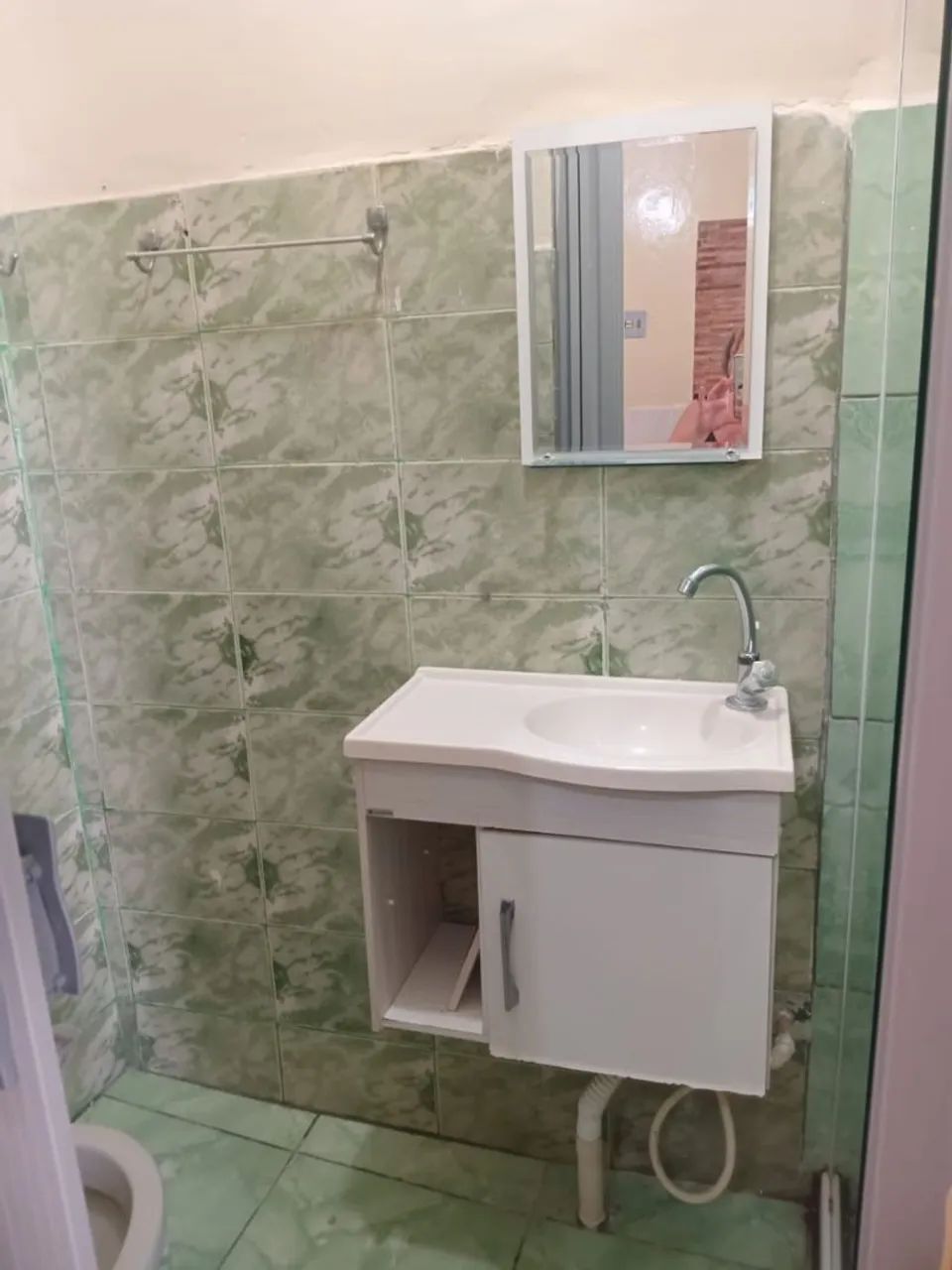 Alugo uma casa c 1 quarto em cascadura  - Foto 3