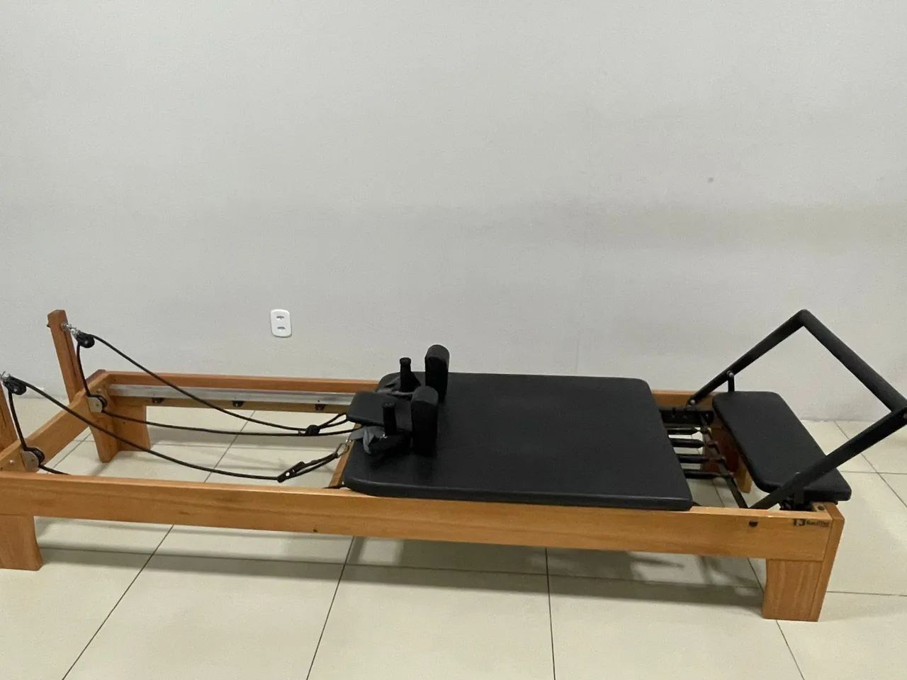Studio de Pilates completo - Kauffer - 4 aparelhos + Espaldar+ acessórios - Foto 4