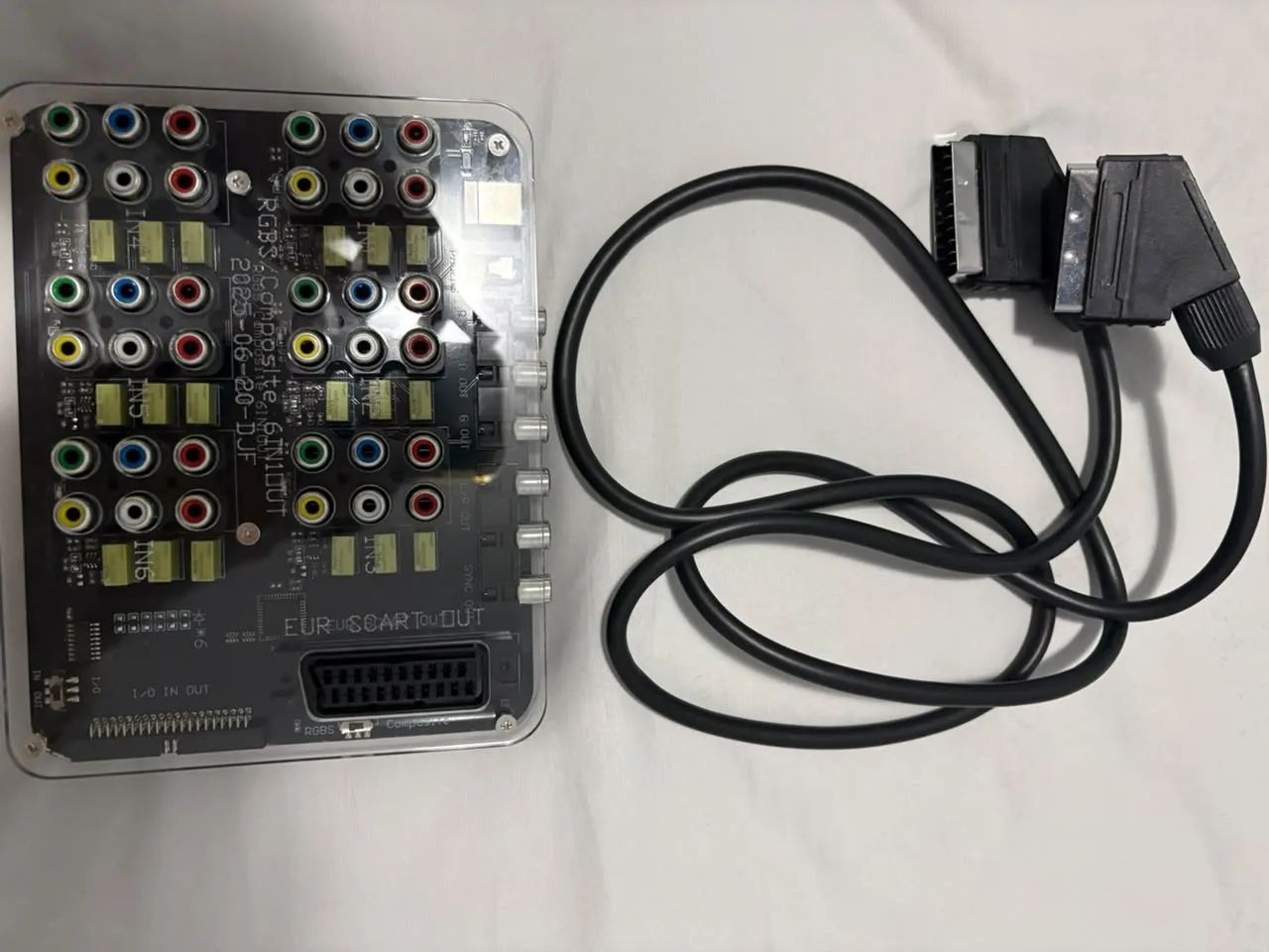 Switch Componente + Cabo Scart p Spart