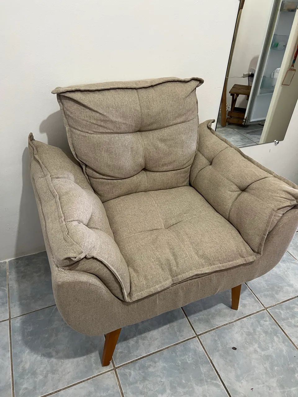 Vendo Poltrona nova  - Foto 2