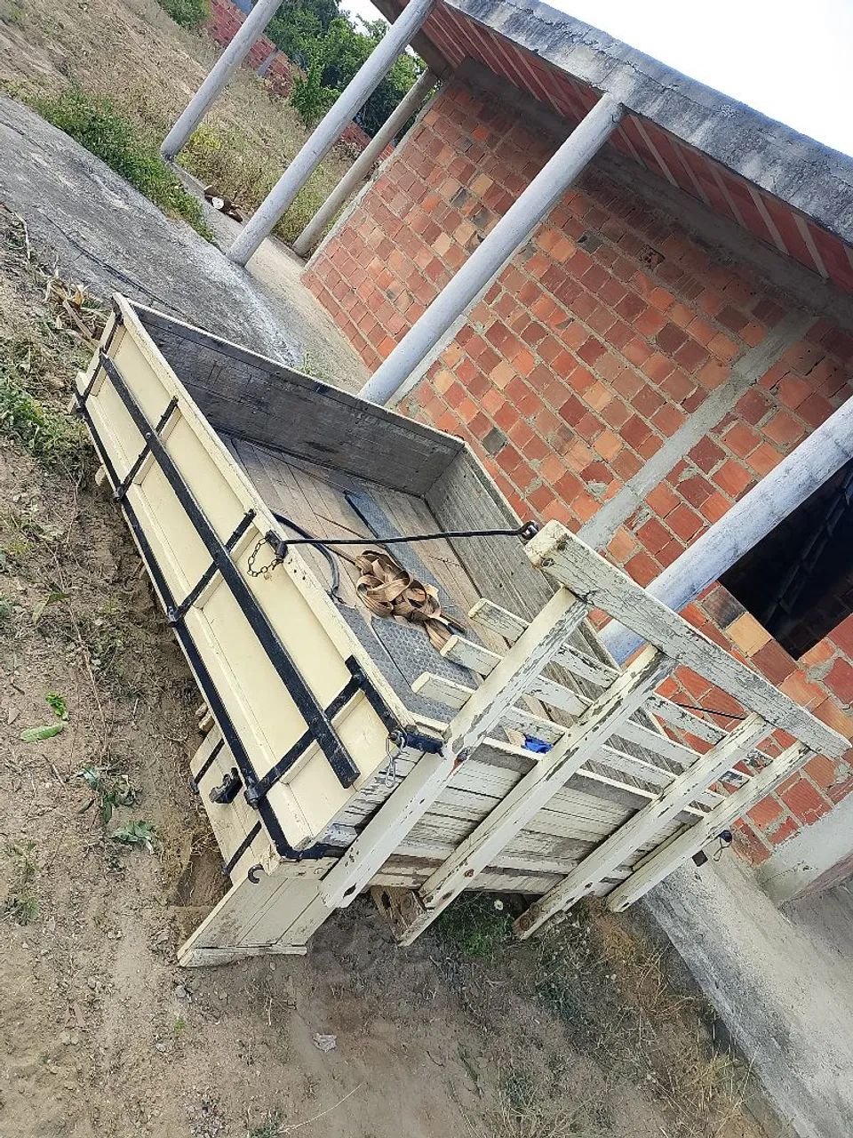 Carroceria de caminhonete D10