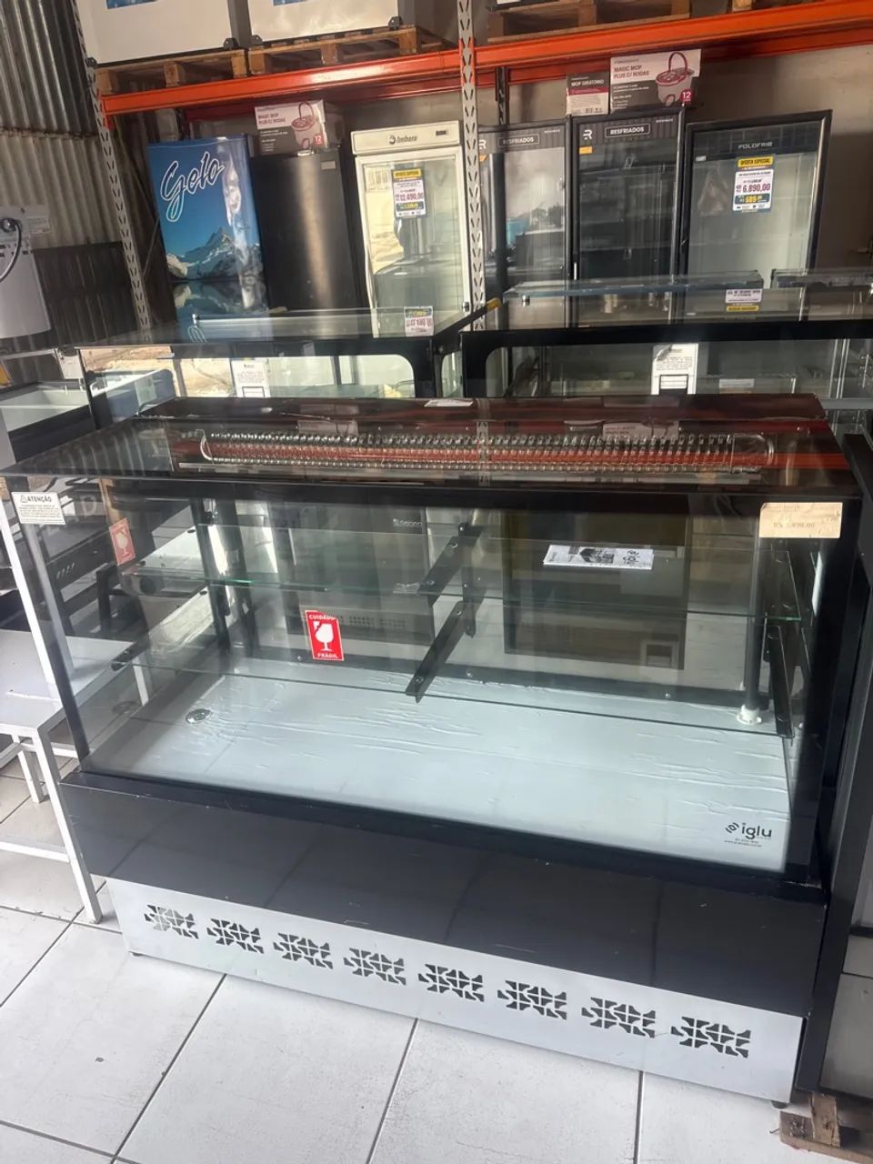 Vitrine iglu confeitaria 1,50