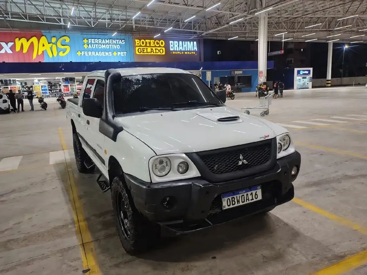 Mitsubishi L200 2012