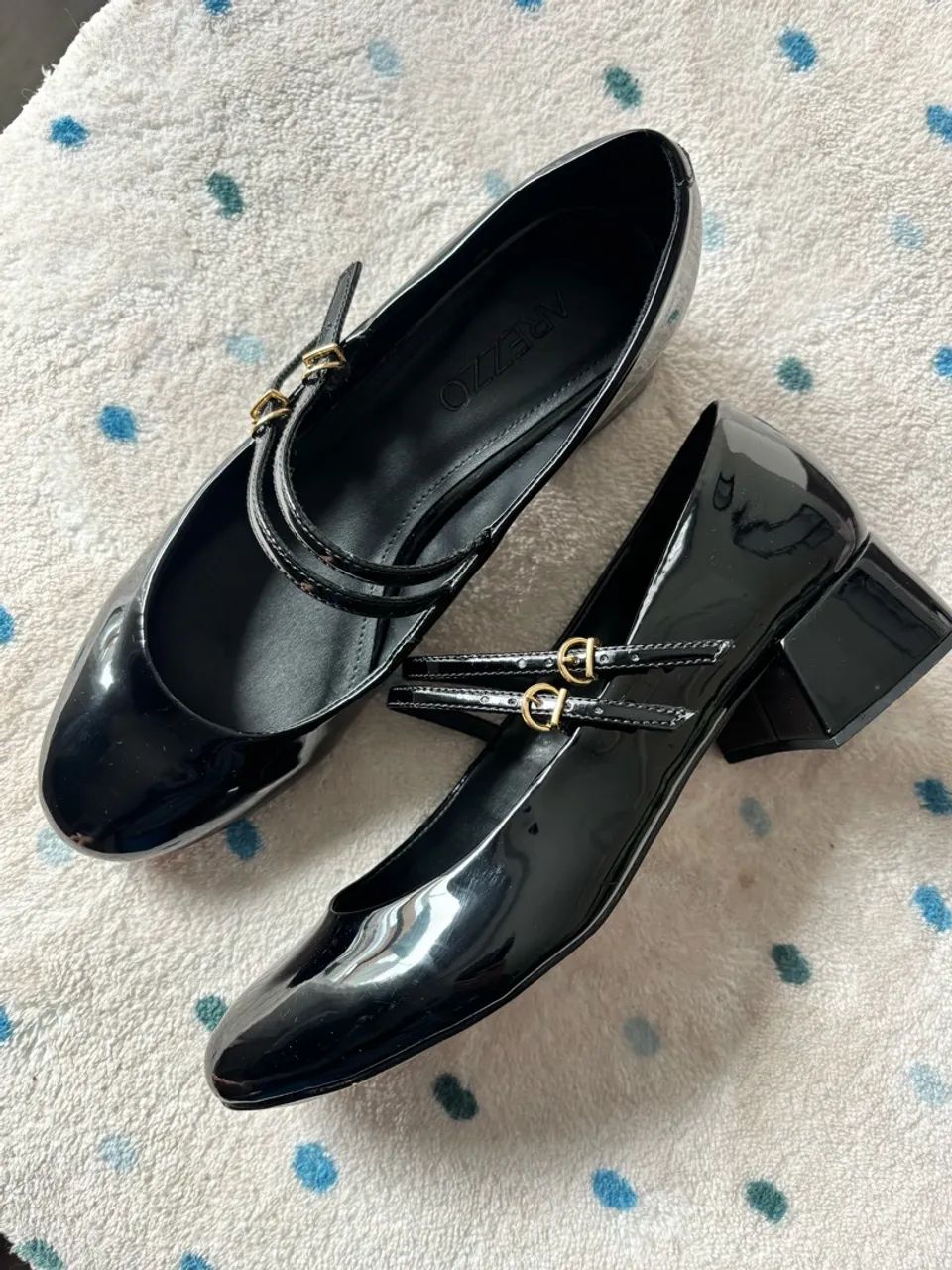 Sapato verniz Arezzo