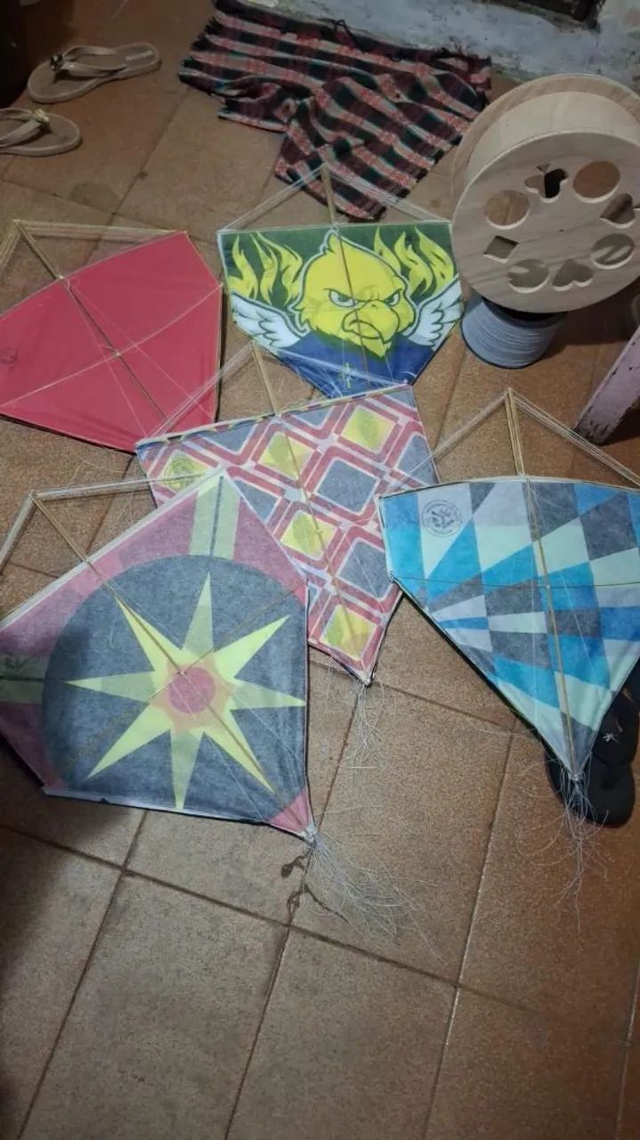Pipas e linhas - Foto 4