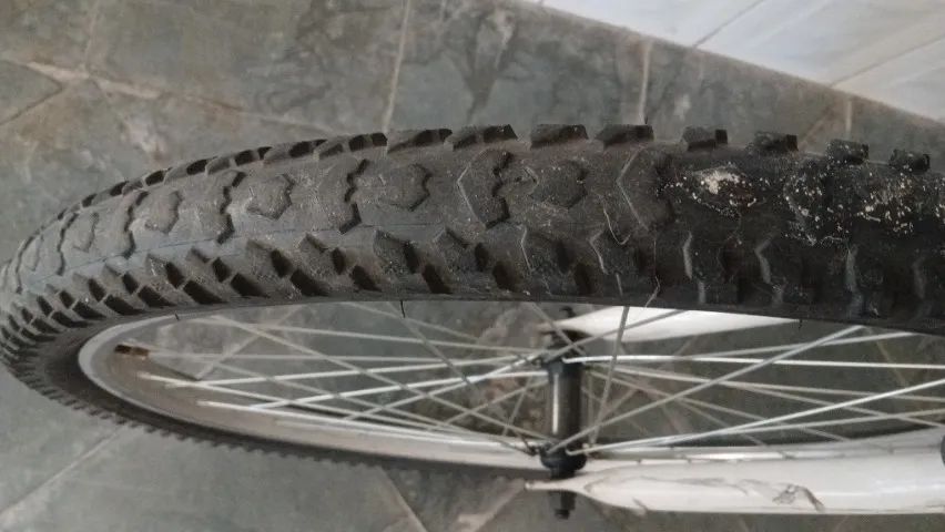 Bicicleta 18 marchas aro 26 - Foto 5