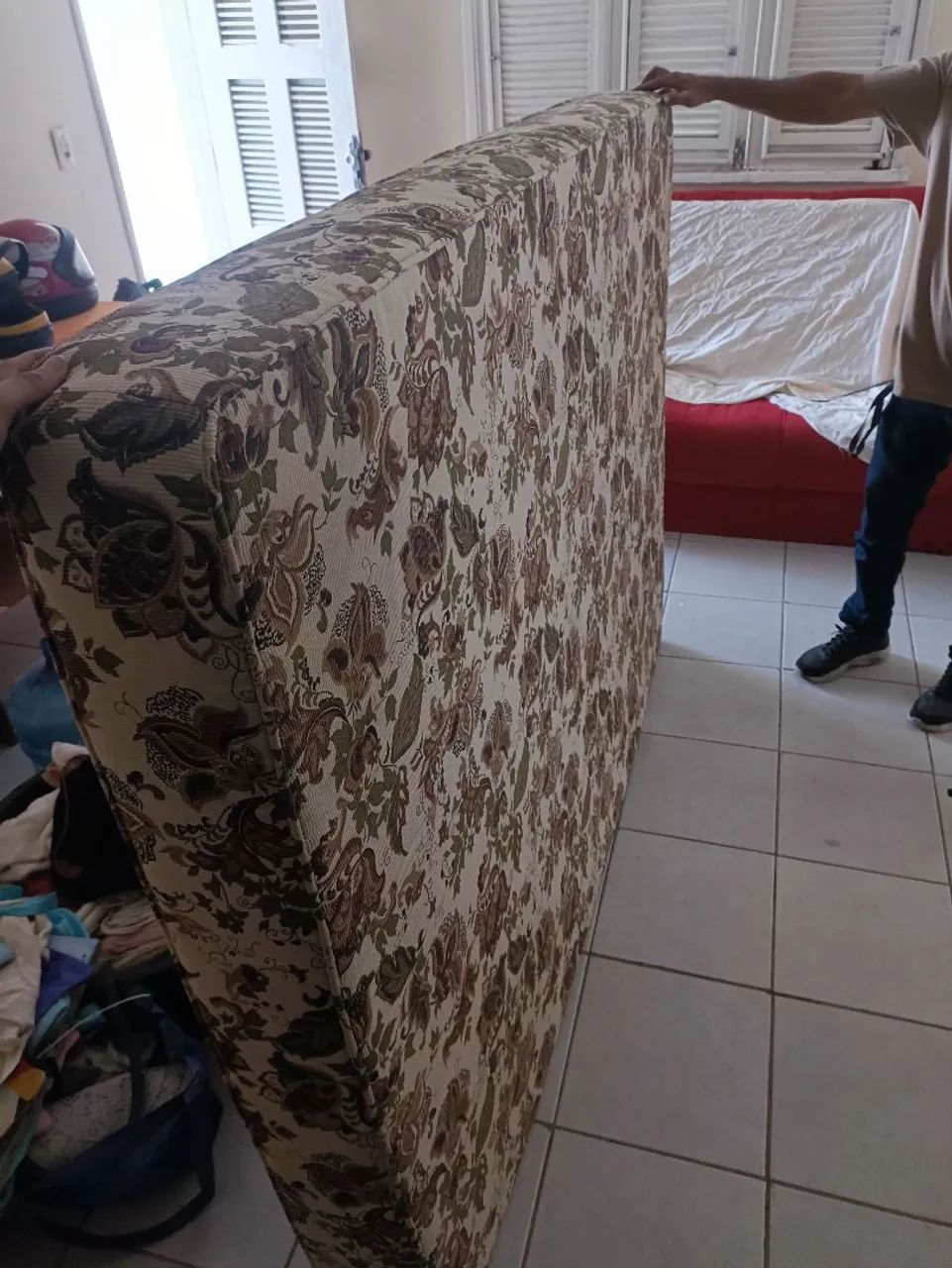 Colchão pouco usado.