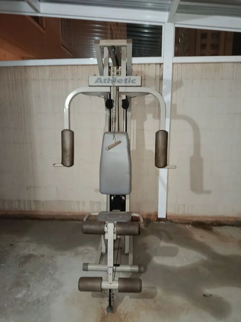 Aparelho de musculação 