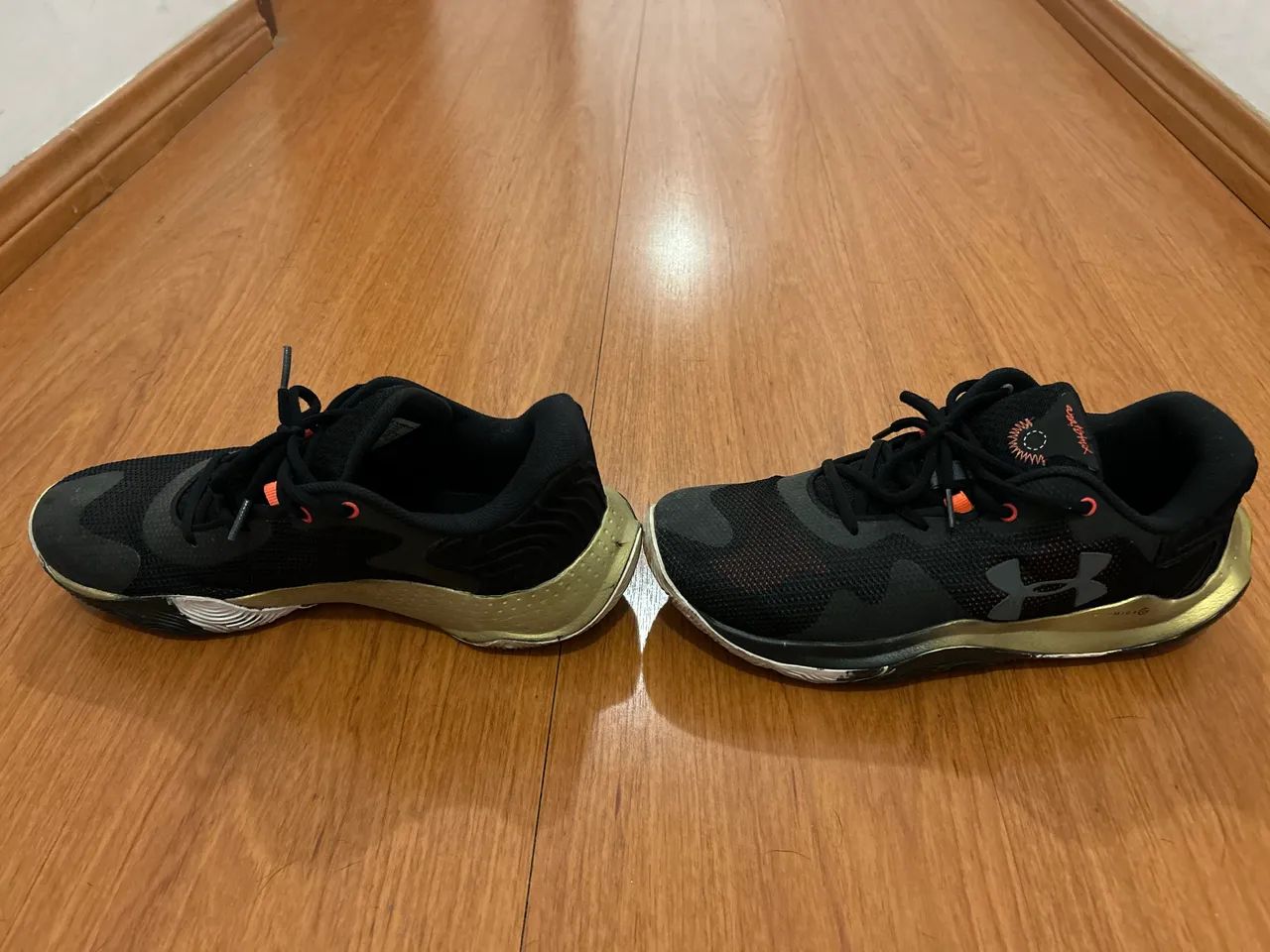 Tênis de Basquete Masculino Buzzer Under Armour 41 - Foto 3