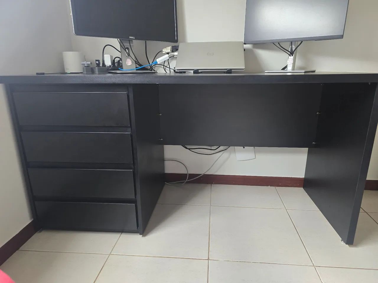 Mesa em MDF preto TX com 4 gavetas