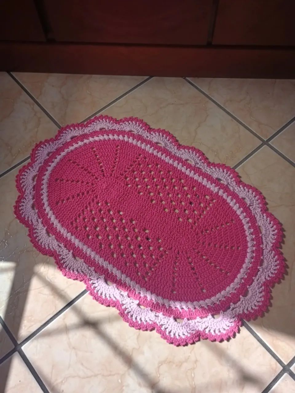 Crochê - tapete rosa - Foto 4
