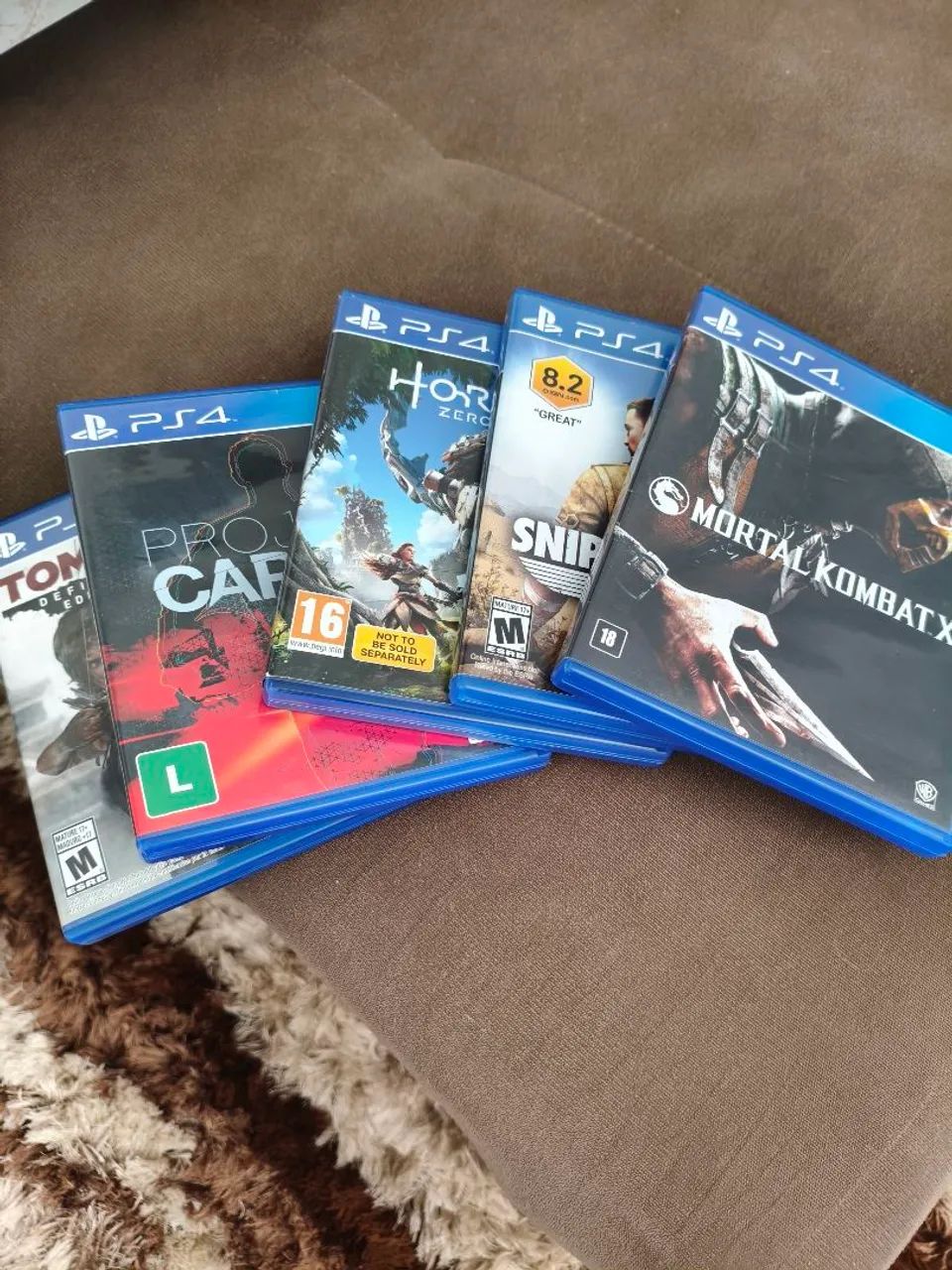 Playstation 4 + 5jogos - Foto 2