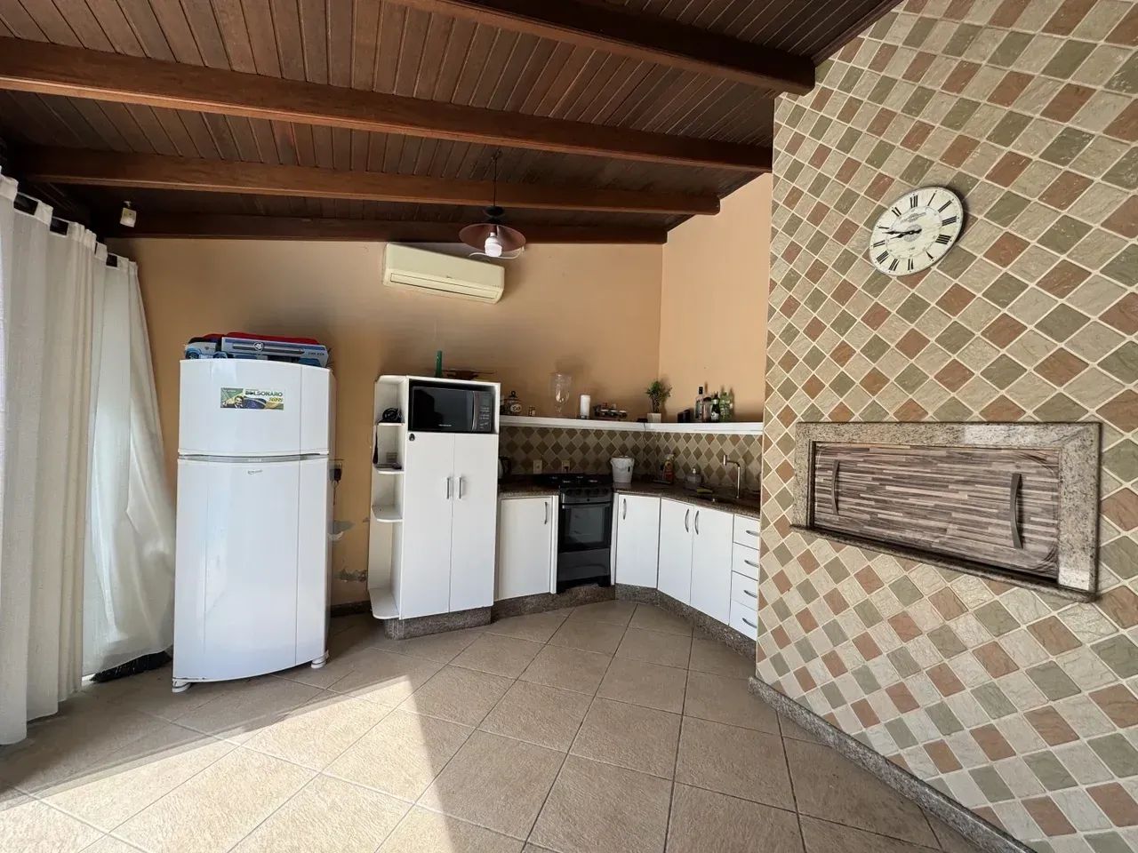 Casa Ampla Com Piscina Próxima ao Centro de Criciúma - Foto 5