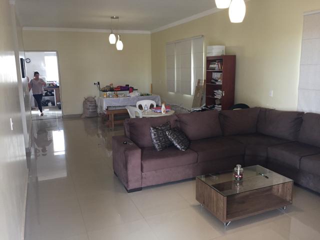 Casa 4 qtos / 3 suítes / lote 600 m / condomínio fechado