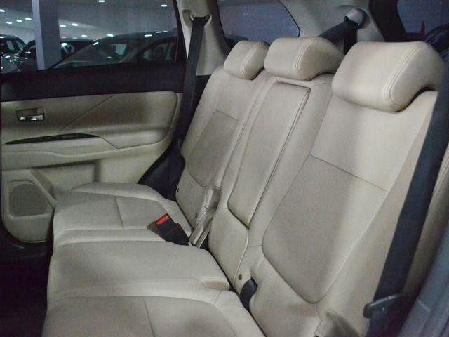 Mitsubish Outlander 2.2 Diesel 17/18 Preta - Foto 5