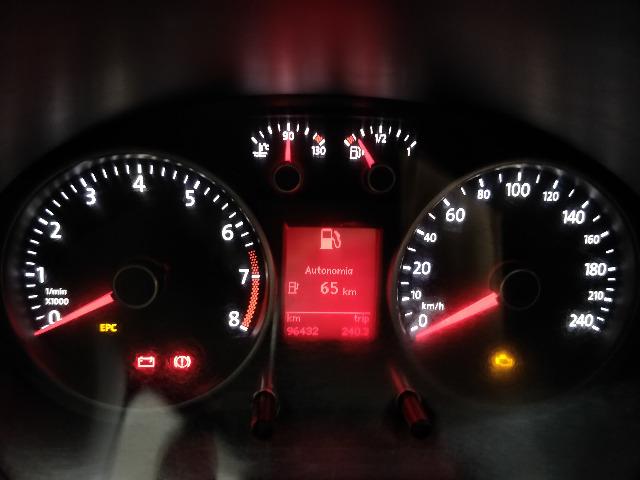 VW Volkswagen Voyage 1.6 CL 2015 - Foto 7