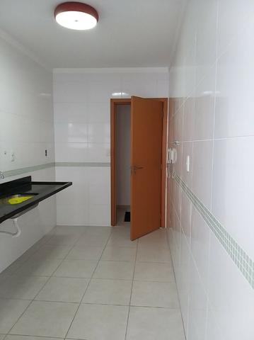 Apartamento alto padrão lindo para locação definitivo no bairro Canto do Forte. Ref. 840 - Foto 4