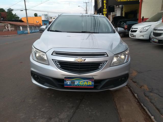 Prisma lt motor 1.0 ano 2016 - Foto 5