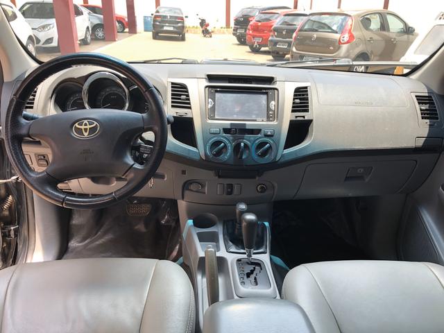 TOYOTA HILUX SRV DIESEL AUTOMÁTICA Ano (2007) - Foto 6