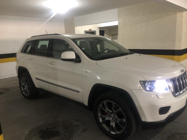 Grand Cherokee Laredo 2012 excelente - Foto 4