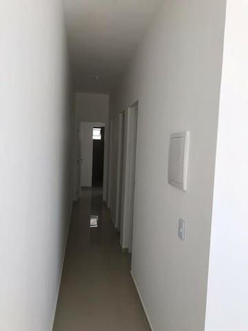 Casa Plana no Eusébio, 3 quartos, suítes, churrasqueira, excelente localização! - Foto 7