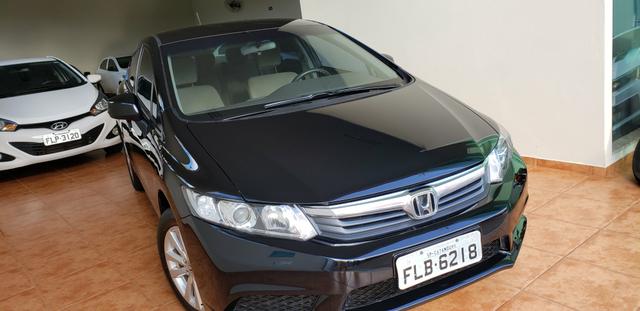 Civic 1.8 LXS ano 2014 - única dona - câmbio manual