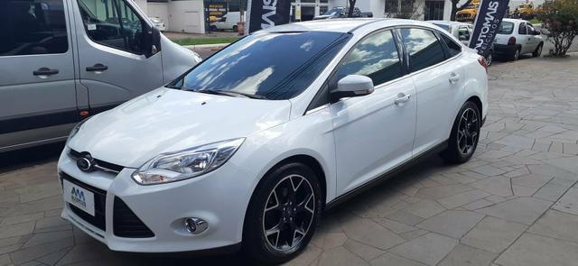 Super oferta Focus Titaniun Sedan- ano 2015 - completo