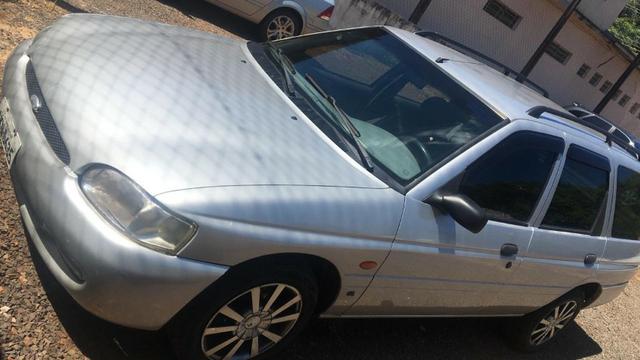Escort 2002 - Foto 4
