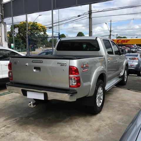 Toyota/Hilux SR V 4x4 - 2015 - Foto 4