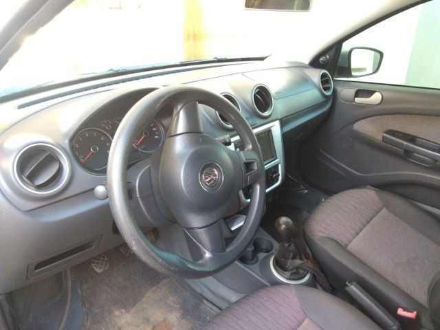 VW Voyage 1.6 2013/2014 - Prata - Foto 9