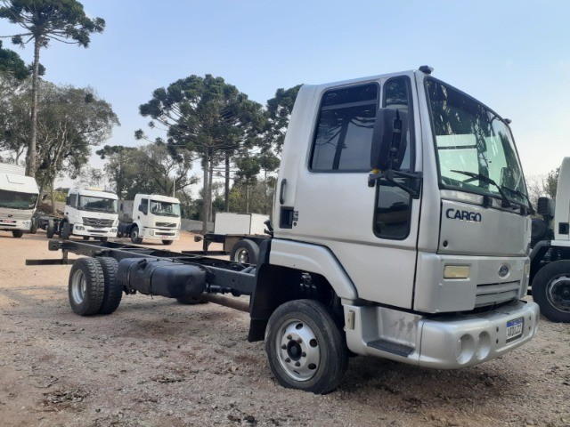 FORD CARGO 815 NO CHASSI