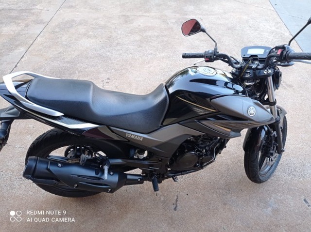 YAMAHA 250 FAZER BLUE EDIT 2017