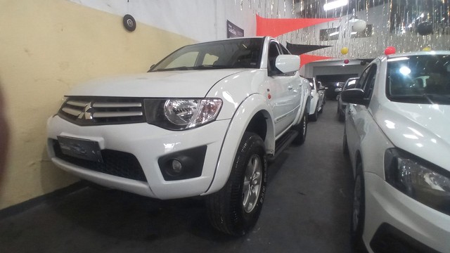 MITSUBISHI L200 TRITON 2.4 HLS 2014 IMPERDÍVEL