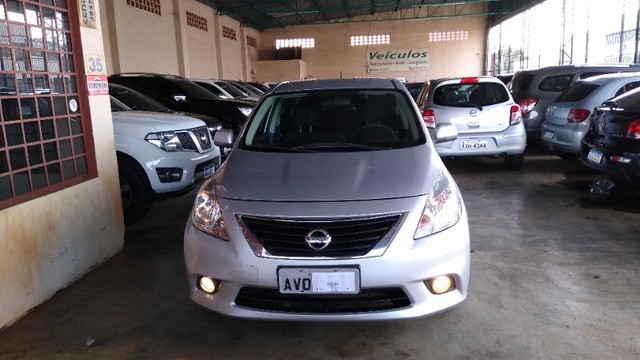 VERSA SL 1.6 FLEX COMPLETO 2013
