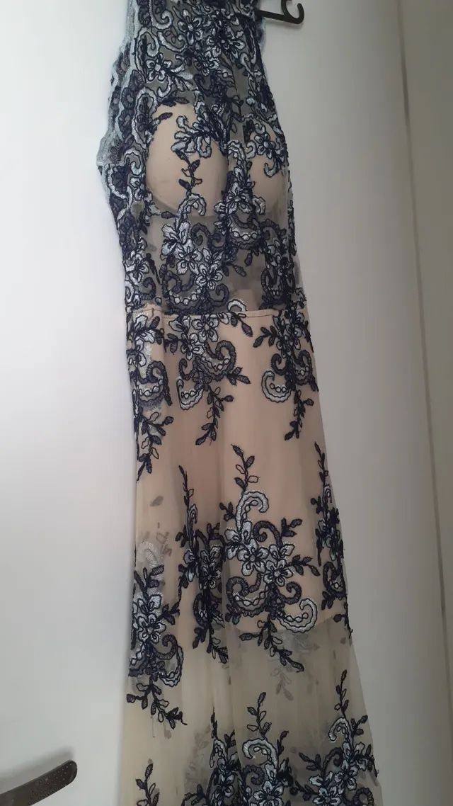 Vestido de festa, tamanho P, Bordado e com tule - Foto 3