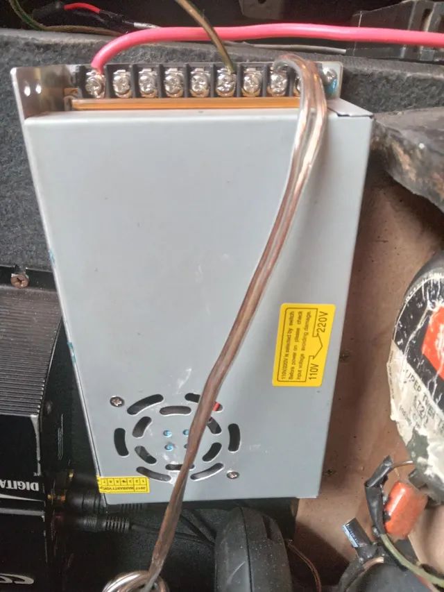 Vendo fonte chaveada  de 20 amperes  - Foto 3