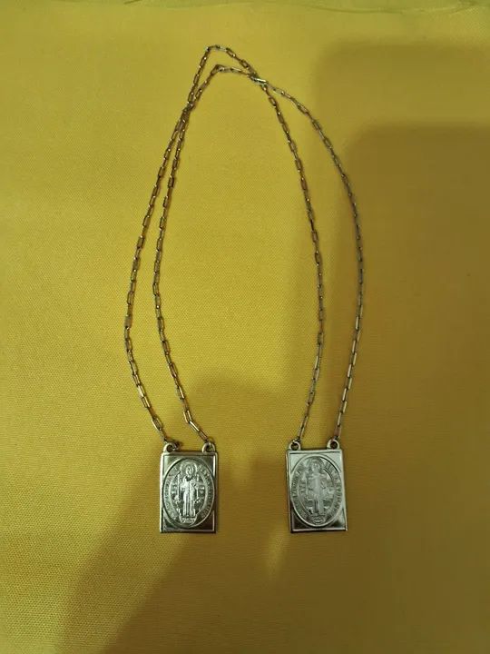 Escapulario com medalha de São Bento banhado a ouro  - Foto 3