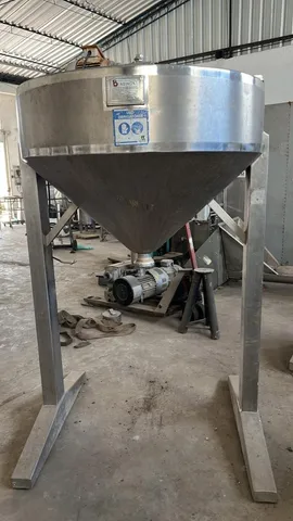 Tacho funil 460 litros Biasinóx