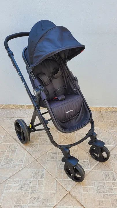 Carrinho de Bebê com opção moises