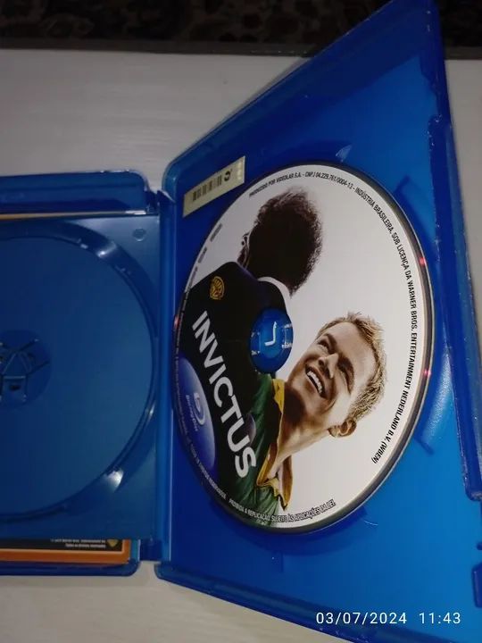 Blu-ray+ DVD "Invictus" edição especial - Foto 4