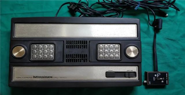 Console Mattel Intellivision Dourado E Marrom 11 Jogos Videogame Nunca foi aberto