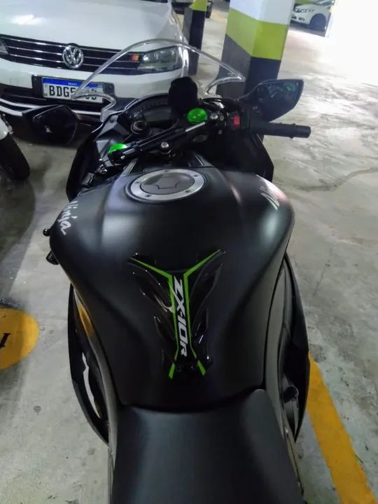 Kawasaki Ninja ZX10 2015 - Impecável - Foto 5