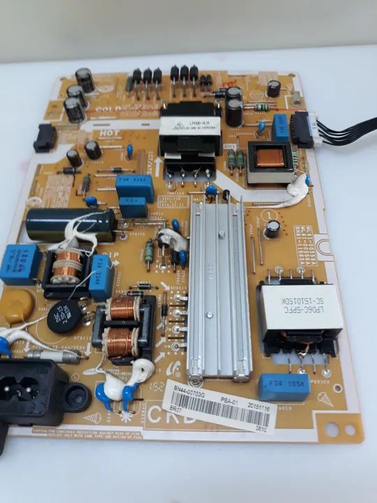 Placa de fonte tv Samsung. Un40j5500ag. Usada porém Boa.  - Foto 4