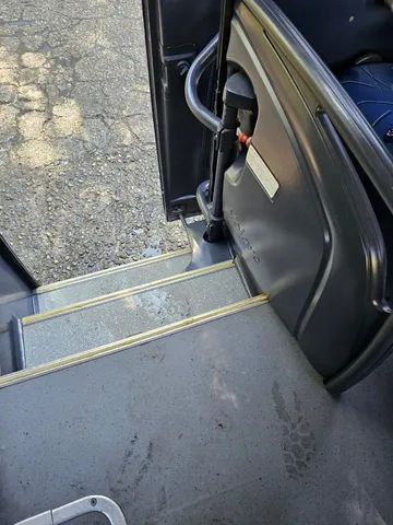 Micro ônibus Volare W9 Rodoviario 2015 com 32 lugares - Foto 12