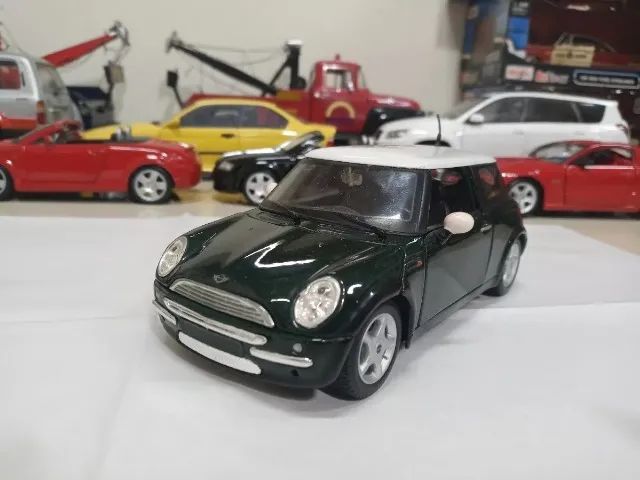 Miniatura Mini Cooper 1/24 Maisto Verde #1j524