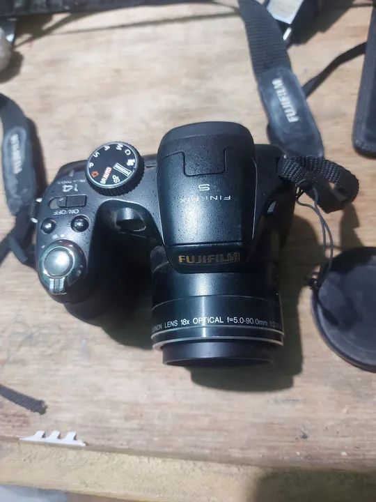 Camera Fujifilm 14 mega pixels - Leia a Descrição