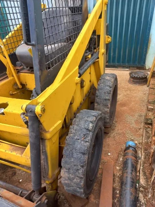 Trator de Pneus Usado - Foto 2